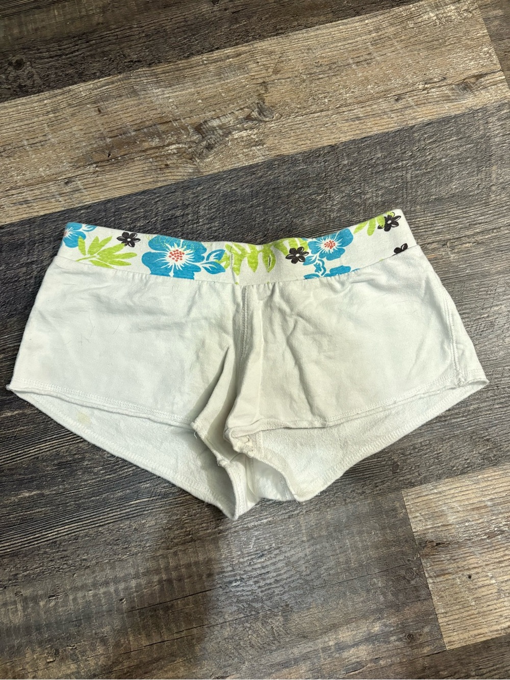 Y2K‎ No Boundaries Women’s Cream Lounge Shorts with Blue Floral Waistband